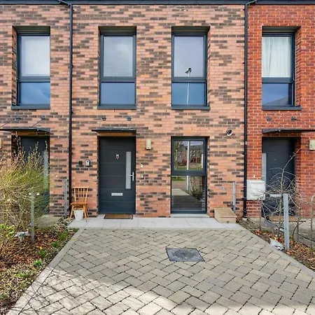 Bright, Modern 2 Bedroom House With Free Parking! Edimburgo Exterior foto